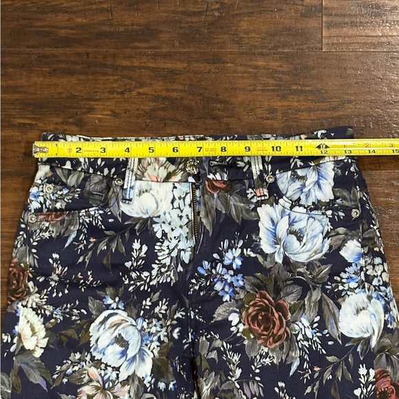 💥LAST DAY💥 7 For All Mankind Women's Navy & Floral Print Pants Size 24 - Picture 10 of 11